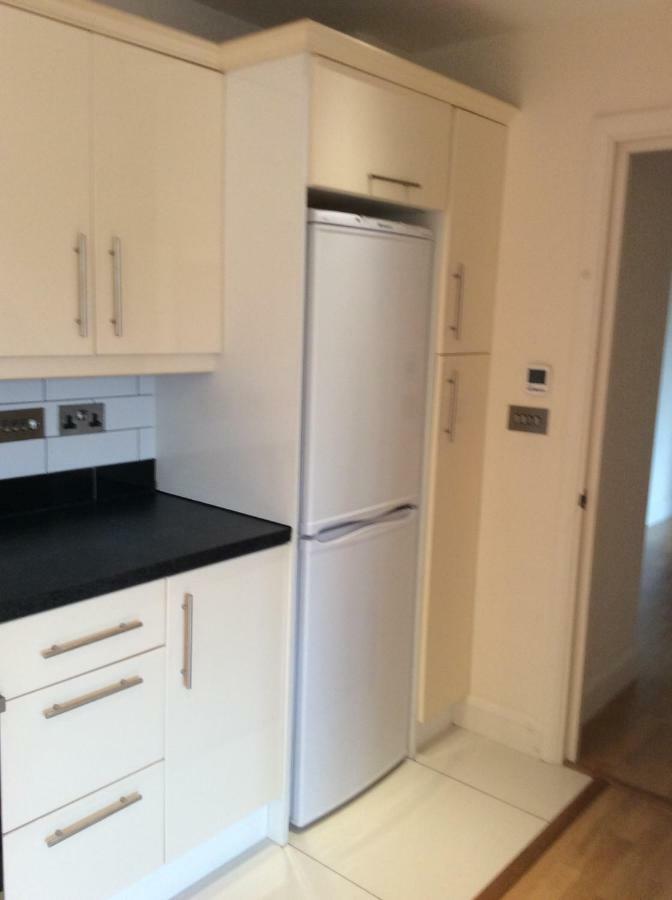 Modern Flat Apartment Watford  Exterior photo